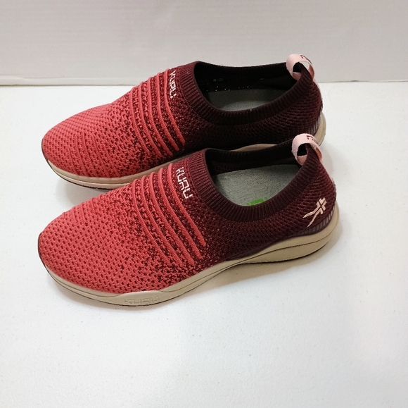 KURU Women's Red Slip-On Sneakers with Breathable Knit Upper Size 8 - Picture 2 of 7